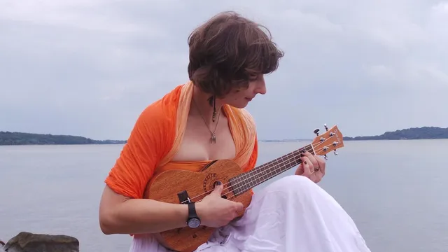 HMUK21-100 Ukulele