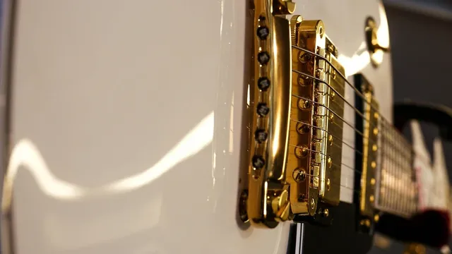 Mini Guitar Humidifier
